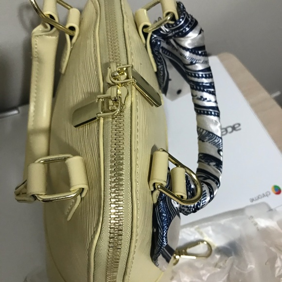 Fashion bag🌹 - Picture 2 of 6